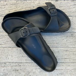 Birkenstock Women’s Size 6 Rubber Madrid One Strap Slide On/ Slip On in Black